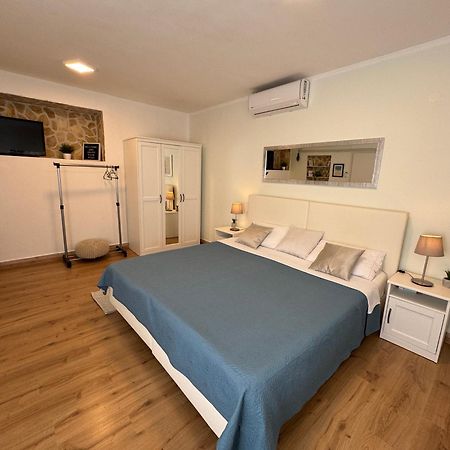 Apartments Centurio พูลา ภายนอก รูปภาพ