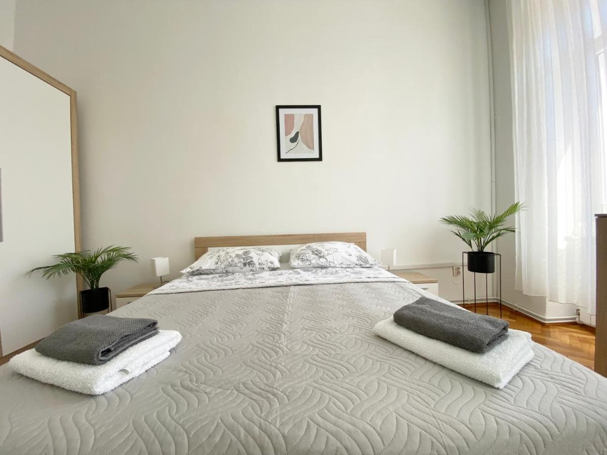 Apartments Centurio พูลา ภายนอก รูปภาพ