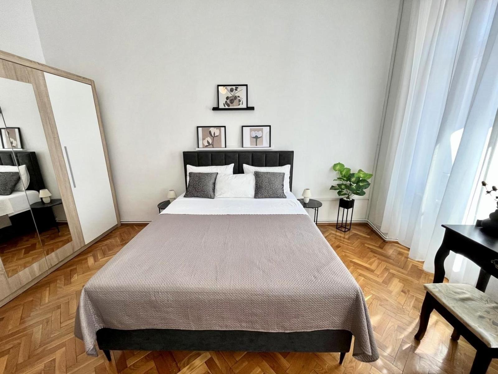 Apartments Centurio พูลา ภายนอก รูปภาพ